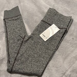 NWT Women’s Athleta Softluxe Tight in Gray Heather Size M
